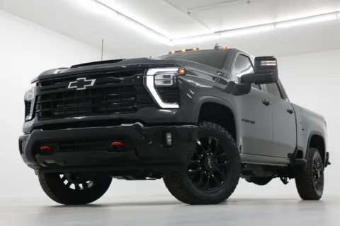 Gray 2026 Chevrolet Silverado 2500 HD LT for sale in Clinton, MO