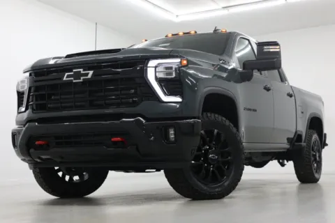 Gray 2026 Chevrolet Silverado 2500 HD LT for sale in Clinton, MO