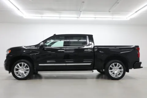 Another view of 2026 Chevrolet Silverado 1500 High Country for sale in Clinton, MO at Jim Falk Motors