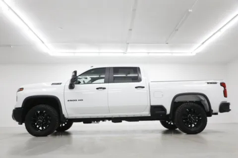 Another view of 2026 Chevrolet Silverado 2500 HD LT for sale in Clinton, MO at Jim Falk Motors