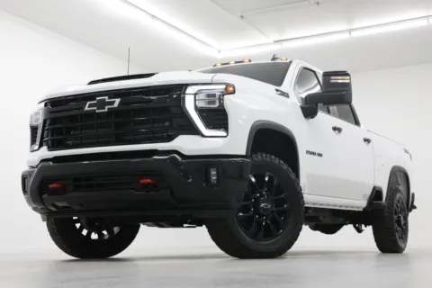 White 2026 Chevrolet Silverado 2500 HD LT for sale in Clinton, MO