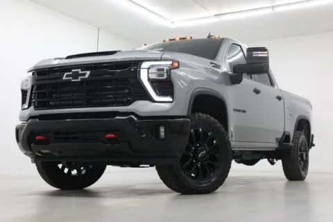 Gray 2026 Chevrolet Silverado 2500 HD LT for sale in Clinton, MO
