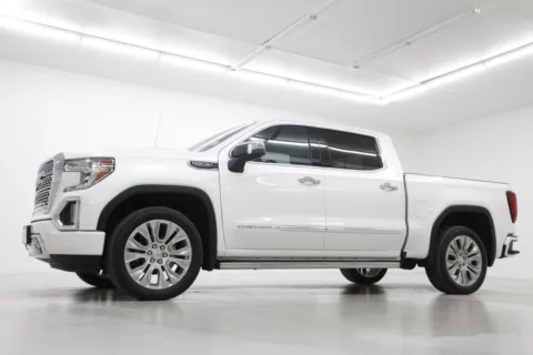 Photos of 2020 GMC Sierra 1500 Denali for sale in Clinton, MO at Jim Falk Motors