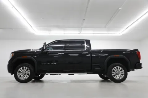 Another view of 2022 GMC Sierra 2500 HD Denali for sale in Clinton, MO at Jim Falk Motors