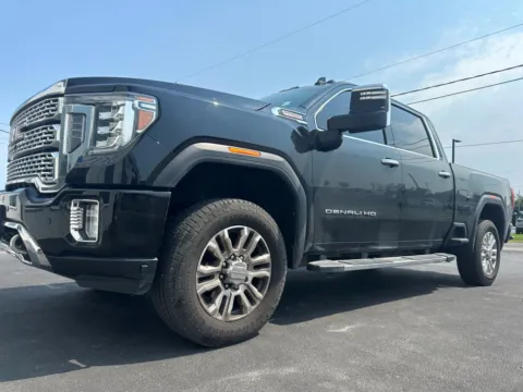 Black 2022 GMC Sierra 2500 HD Denali for sale in Clinton, MO
