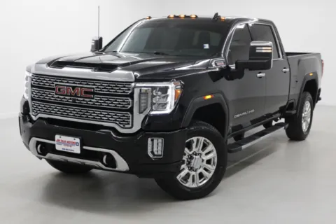 More photos of 2022 GMC Sierra 2500 HD Denali at Jim Falk Motors, MO