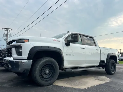 White 2020 Chevrolet Silverado 2500 HD LT for sale in Clinton, MO