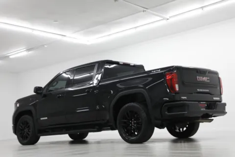 More photos of 2022 GMC Sierra 1500 Elevation at Jim Falk Motors, MO