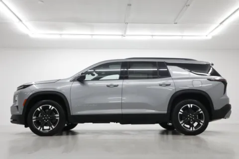Another view of 2027 Chevrolet Traverse LT for sale in Clinton, MO at Jim Falk Motors