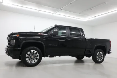 Photos of 2026 Chevrolet Silverado 2500 HD Custom for sale in Clinton, MO at Jim Falk Motors