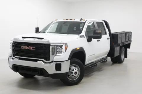 More photos of 2022 GMC Sierra 3500 HD Pro at Jim Falk Motors, MO