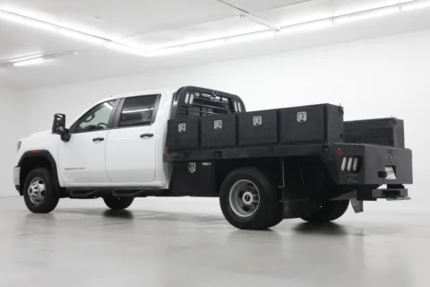 More photos of 2022 GMC Sierra 3500 HD Pro at Jim Falk Motors, MO