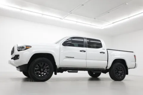 Photos of 2023 Toyota Tacoma Limited for sale in Clinton, MO at Jim Falk Motors
