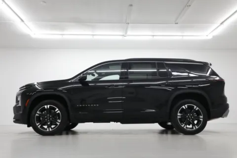 Another view of 2027 Chevrolet Traverse LT for sale in Clinton, MO at Jim Falk Motors