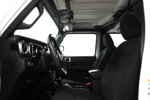More photos of 2018 Jeep Wrangler Unlimited Sahara at Jim Falk Motors, MO