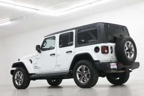 More photos of 2018 Jeep Wrangler Unlimited Sahara at Jim Falk Motors, MO