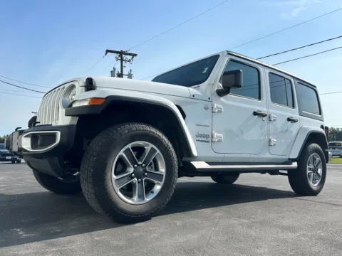 White 2018 Jeep Wrangler Unlimited Sahara for sale in Clinton, MO