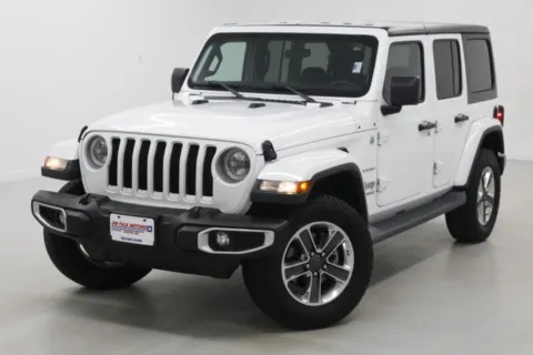 White 2018 Jeep Wrangler Unlimited Sahara for sale in Clinton, MO