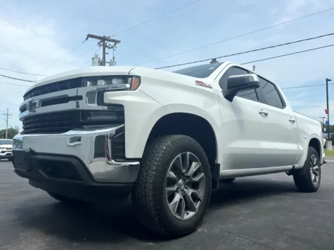 White 2021 Chevrolet Silverado 1500 LT for sale in Clinton, MO