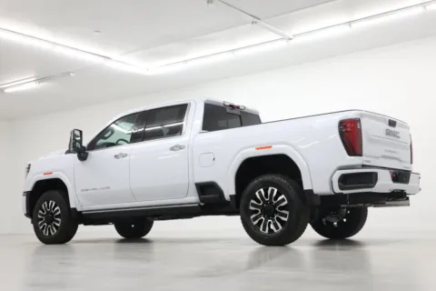 More photos of 2026 GMC Sierra 2500 HD Denali Ultimate at Jim Falk Motors, MO