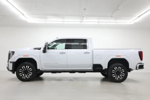 Another view of 2026 GMC Sierra 2500 HD Denali Ultimate for sale in Clinton, MO at Jim Falk Motors
