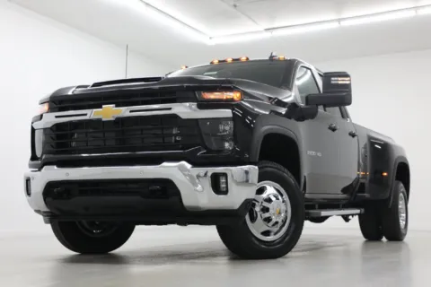 Black 2026 Chevrolet Silverado 3500 HD DRW LT for sale in Clinton, MO
