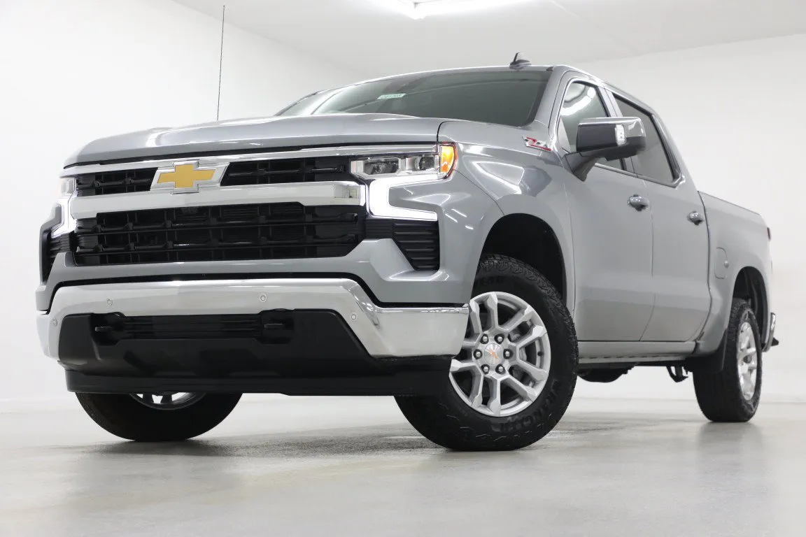 Gray 2026 Chevrolet Silverado 1500 LT for sale in Clinton, MO
