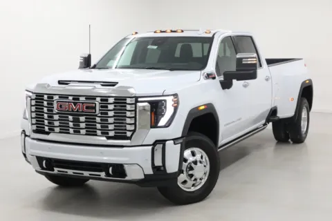 More photos of 2026 GMC Sierra 3500 HD Denali at Jim Falk Motors, MO