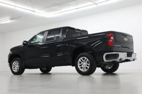 More photos of 2026 Chevrolet Silverado 1500 LT at Jim Falk Motors, MO