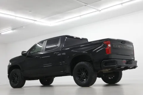 More photos of 2021 Chevrolet Silverado 1500 Custom Trail Boss at Jim Falk Motors, MO