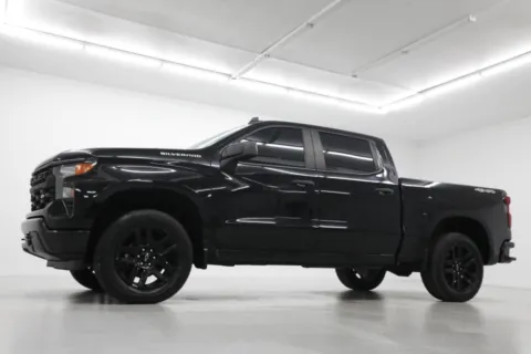 Photos of 2022 Chevrolet Silverado 1500 Custom for sale in Clinton, MO at Jim Falk Motors