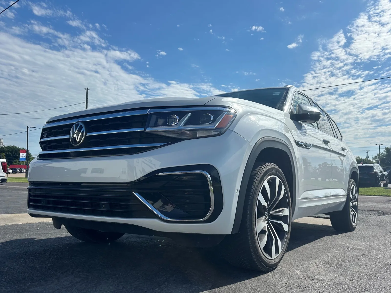 2022 Volkswagen Atlas 3.6L V6 SEL Premium R-Line for sale in Clinton, MO