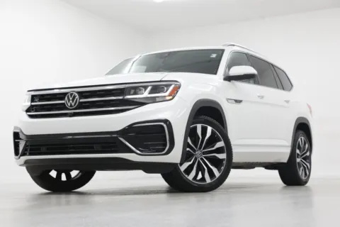 White 2022 Volkswagen Atlas 3.6L V6 SEL Premium R-Line for sale in Clinton, MO