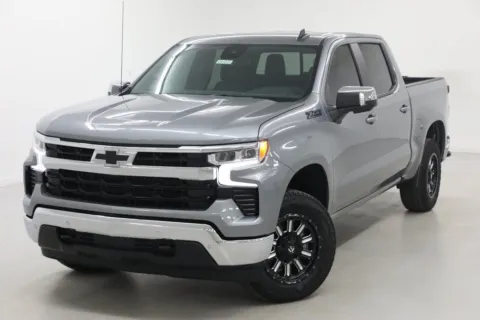 More photos of 2026 Chevrolet Silverado 1500 LT at Jim Falk Motors, MO