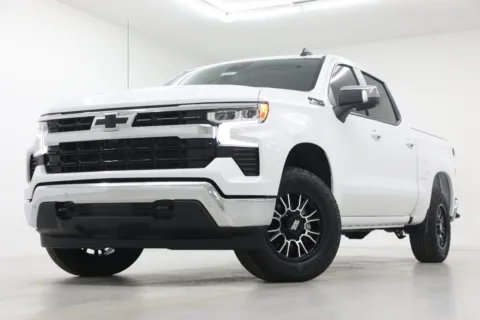 White 2026 Chevrolet Silverado 1500 LT for sale in Clinton, MO