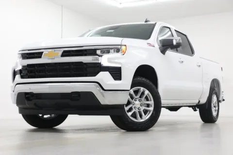 White 2026 Chevrolet Silverado 1500 LT for sale in Clinton, MO