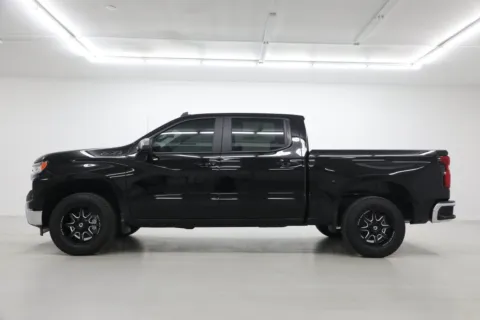 Another view of 2026 Chevrolet Silverado 1500 LT for sale in Clinton, MO at Jim Falk Motors