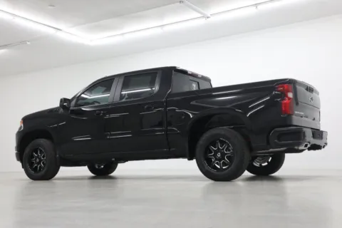 More photos of 2026 Chevrolet Silverado 1500 LT at Jim Falk Motors, MO