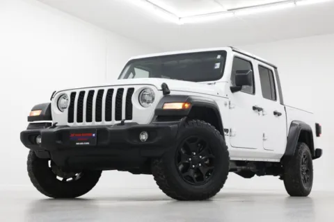 White 2020 Jeep Gladiator Sport S for sale in Clinton, MO