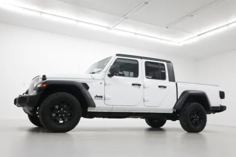 Photos of 2020 Jeep Gladiator Sport S for sale in Clinton, MO at Jim Falk Motors