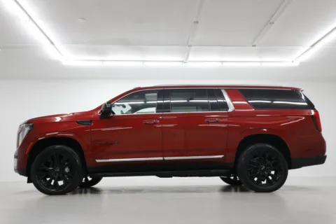Another view of 2026 GMC Yukon XL Elevation for sale in Clinton, MO at Jim Falk Motors