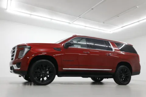Photos of 2026 GMC Yukon XL Elevation for sale in Clinton, MO at Jim Falk Motors