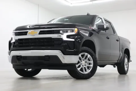 Black 2026 Chevrolet Silverado 1500 LT for sale in Clinton, MO