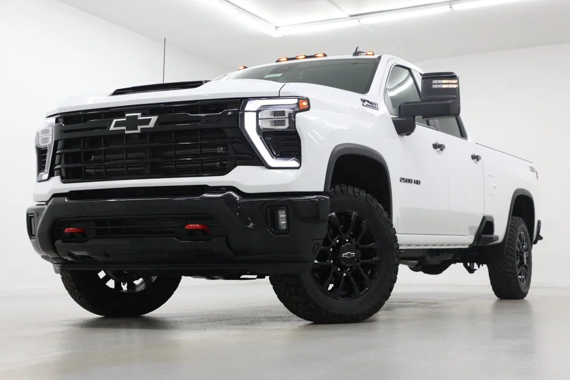 White 2026 Chevrolet Silverado 2500 HD LT for sale in Clinton, MO