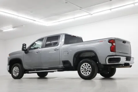 More photos of 2025 Chevrolet Silverado 2500 HD LT at Jim Falk Motors, MO