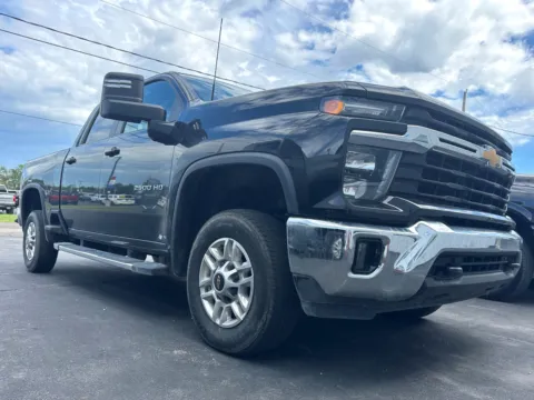 Black 2025 Chevrolet Silverado 2500 HD LT for sale in Clinton, MO