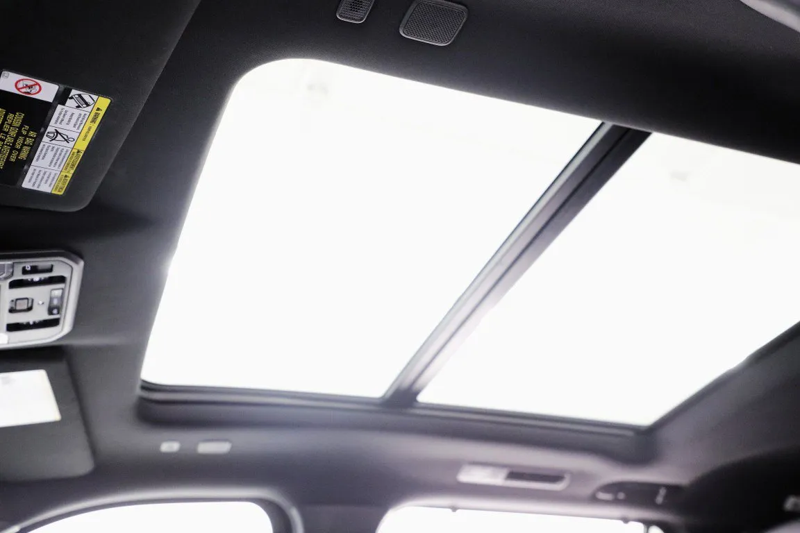 2026 Toyota Sequoia SR5 - Photo 21