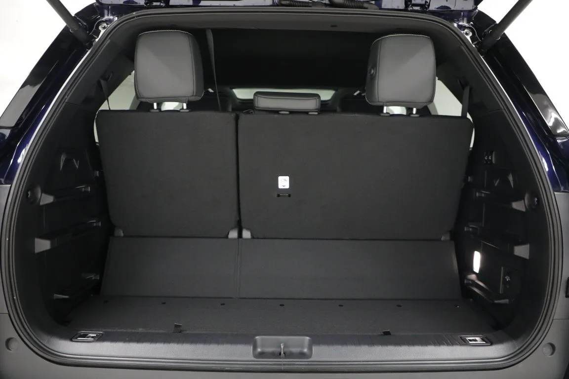 2026 Toyota Sequoia SR5 - Photo 10