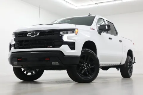 White 2026 Chevrolet Silverado 1500 LT Trail Boss for sale in Clinton, MO