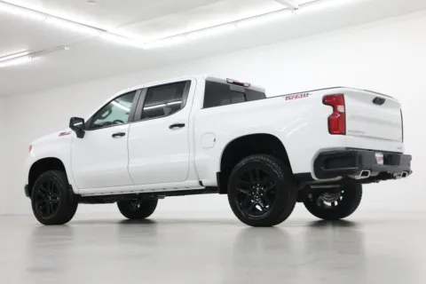 More photos of 2026 Chevrolet Silverado 1500 LT Trail Boss at Jim Falk Motors, MO